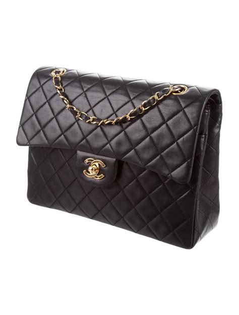 Chanel quilted bag